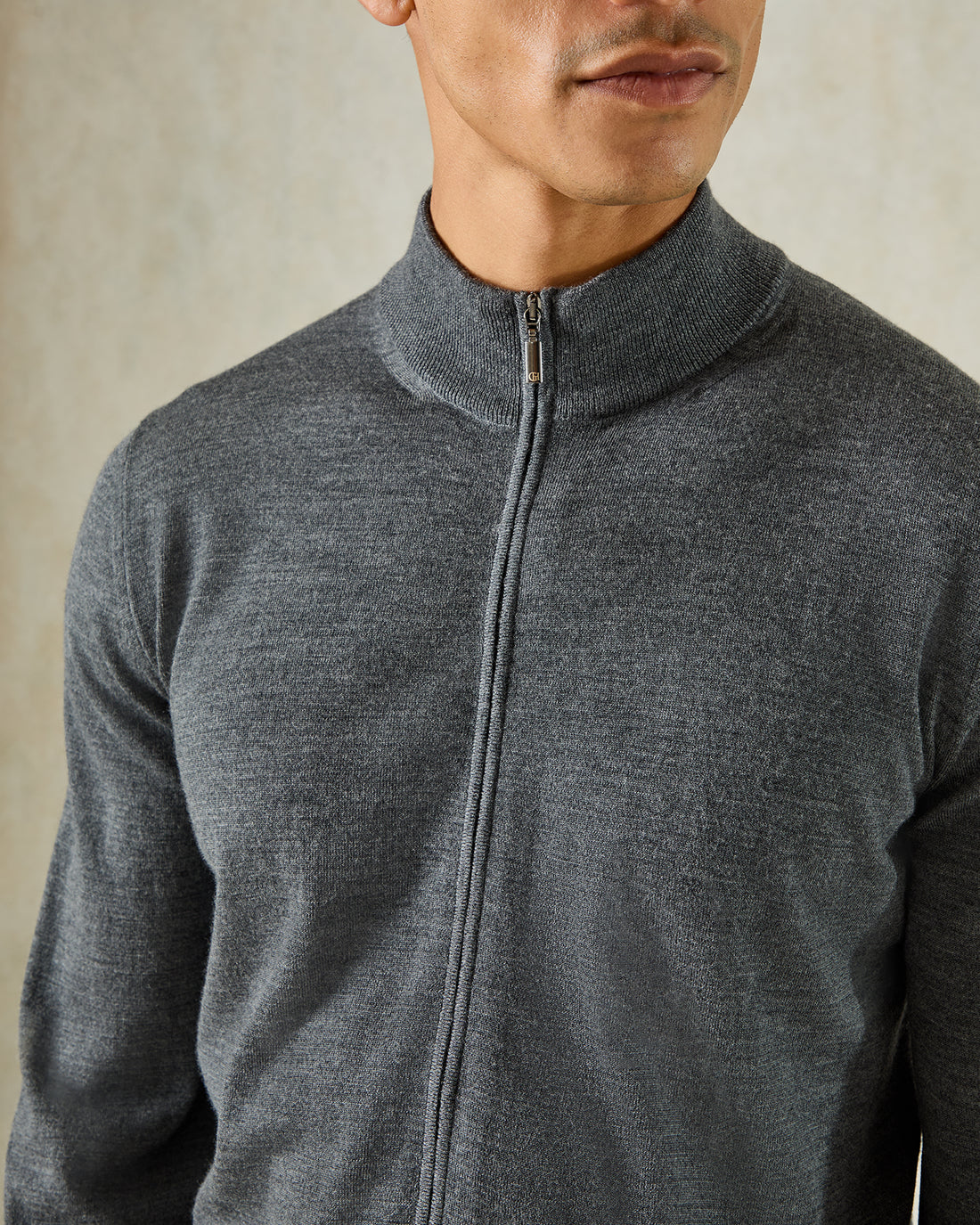 Fraser Ultrafine Merino Wool Full Zip Knit Charcoal