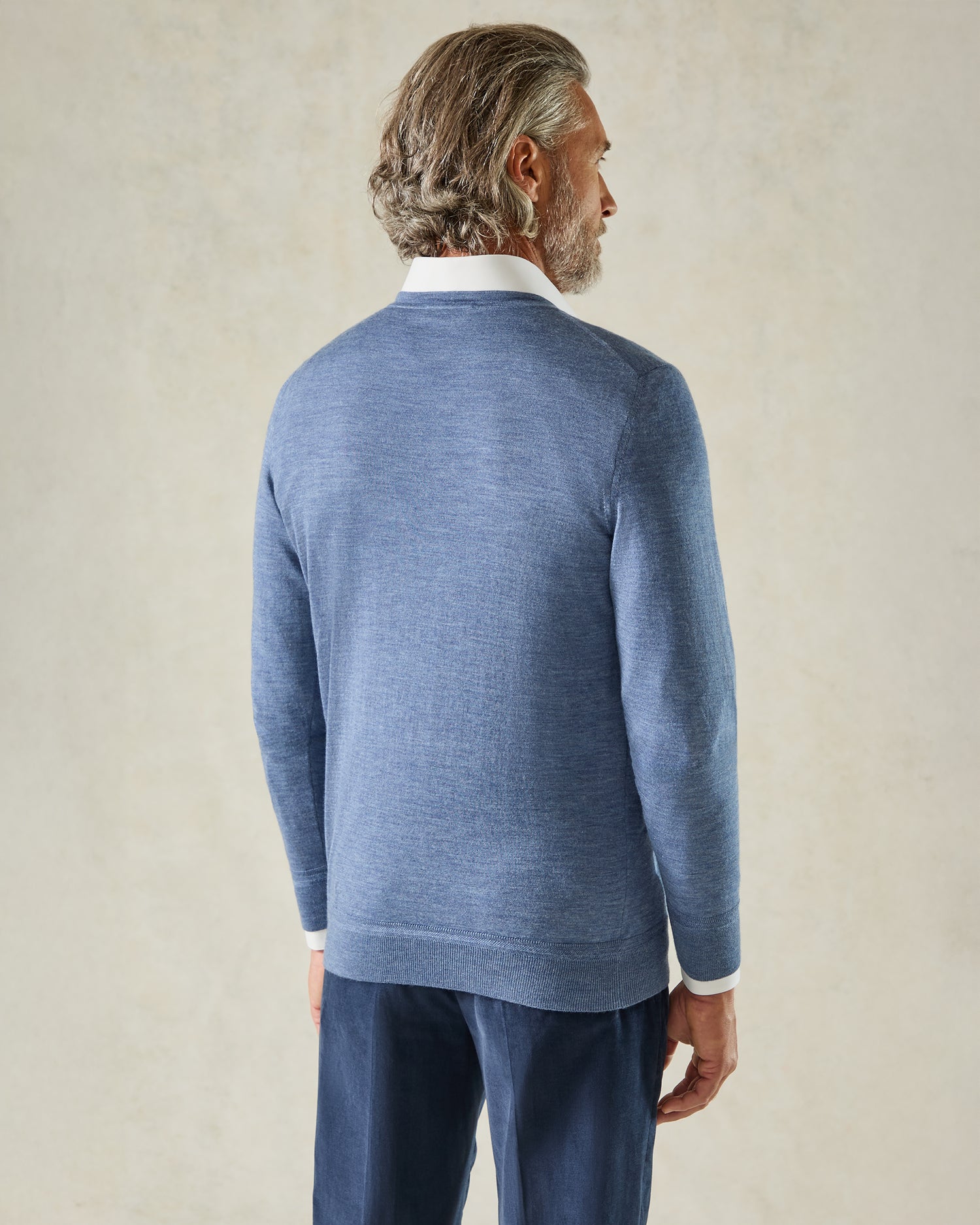 Hodge Wool Silk Cashmere V-neck Knit Light Blue